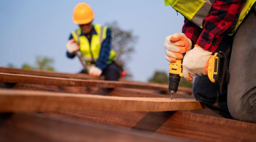 Expert tile roof repair services in Willard, OH